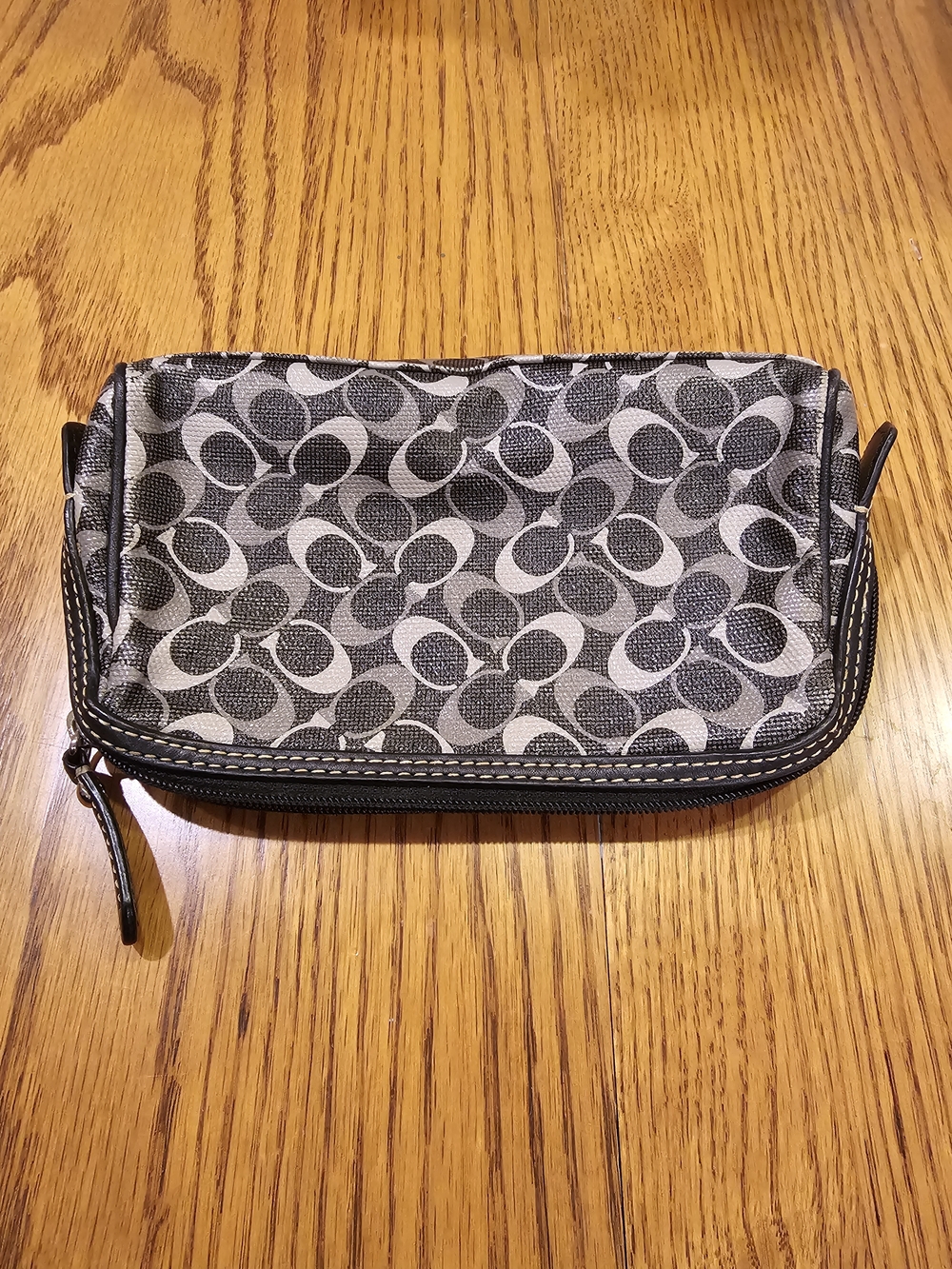 Coach Signature Gray Zip Wallet Make Up Case